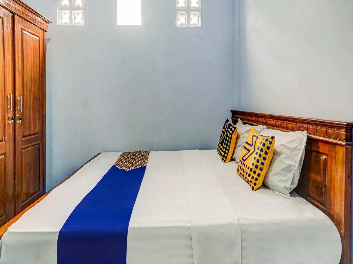Spot On 90797 Sukun Syariah Homestay 玛琅 外观 照片