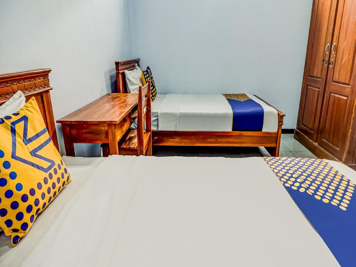 Spot On 90797 Sukun Syariah Homestay 玛琅 外观 照片