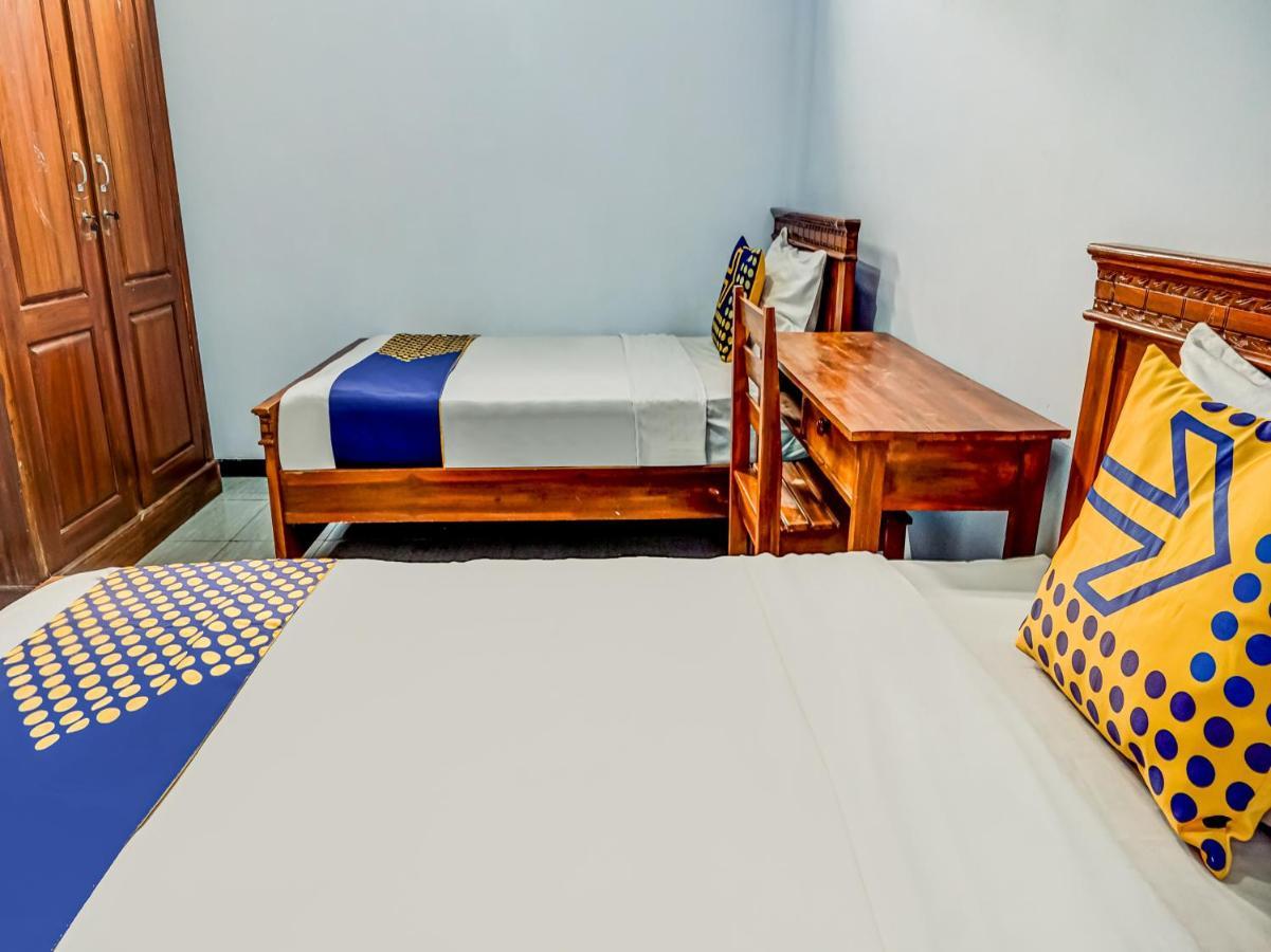 Spot On 90797 Sukun Syariah Homestay 玛琅 外观 照片